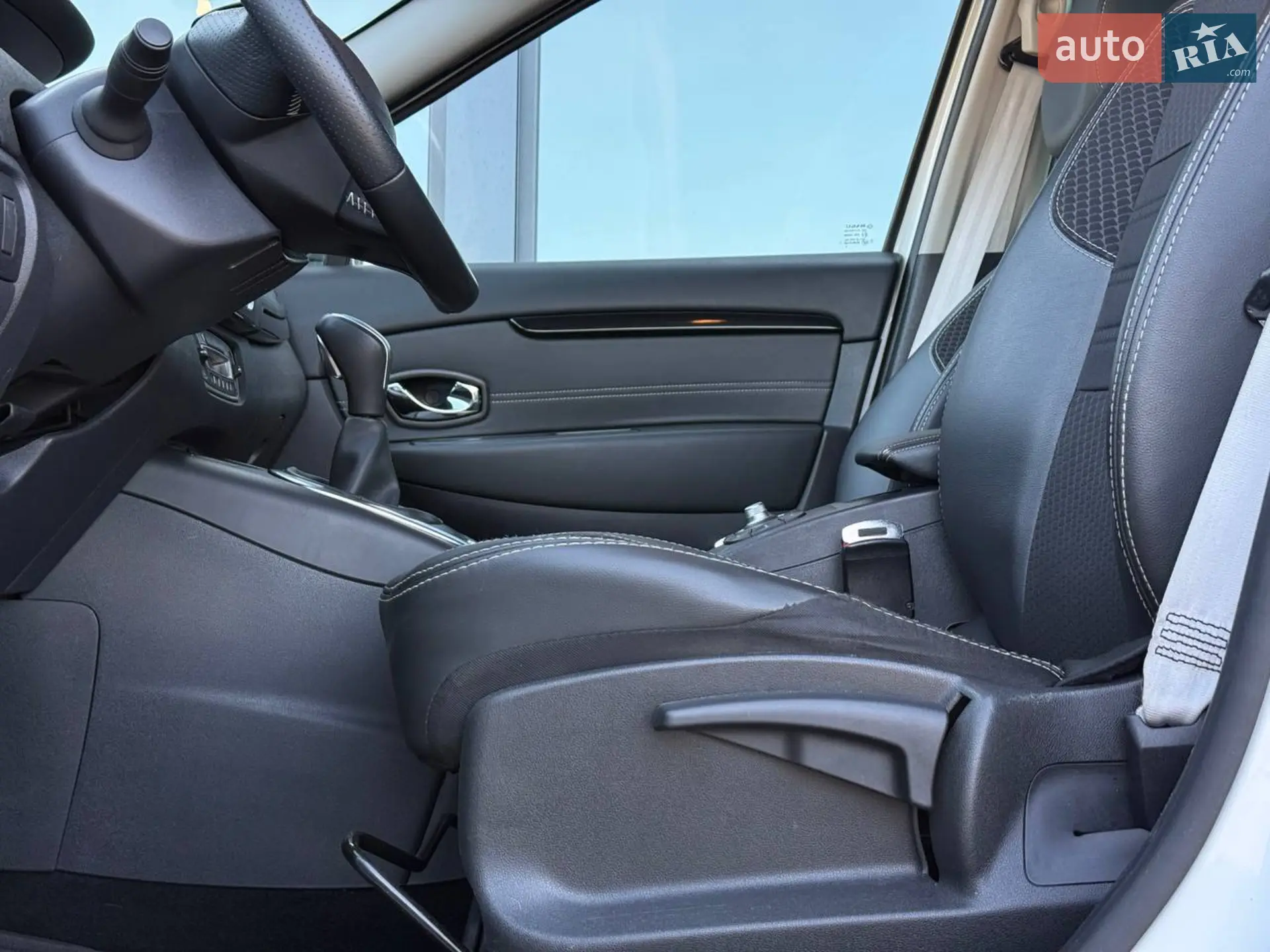 2015 Renault Scenic - мініатюра 20