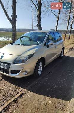 Минивэн Renault Scenic 2010 в Ковеле
