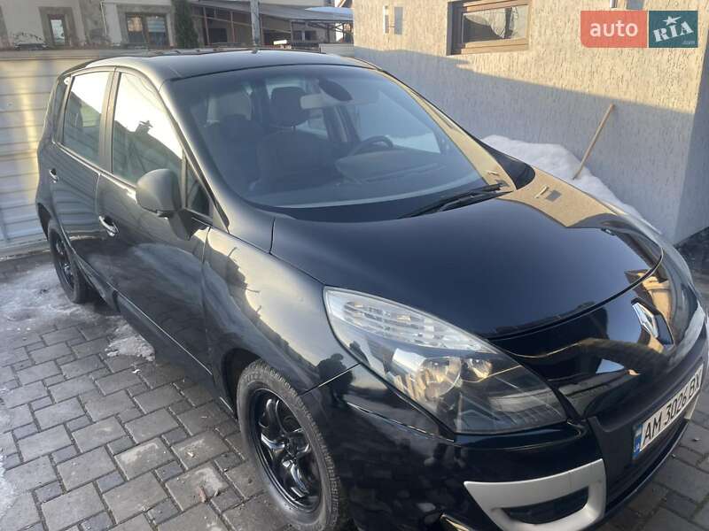 Renault Scenic 2012