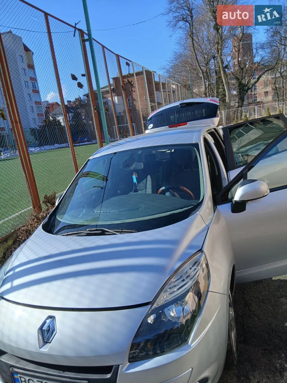 2010 Renault Scenic - мініатюра 13