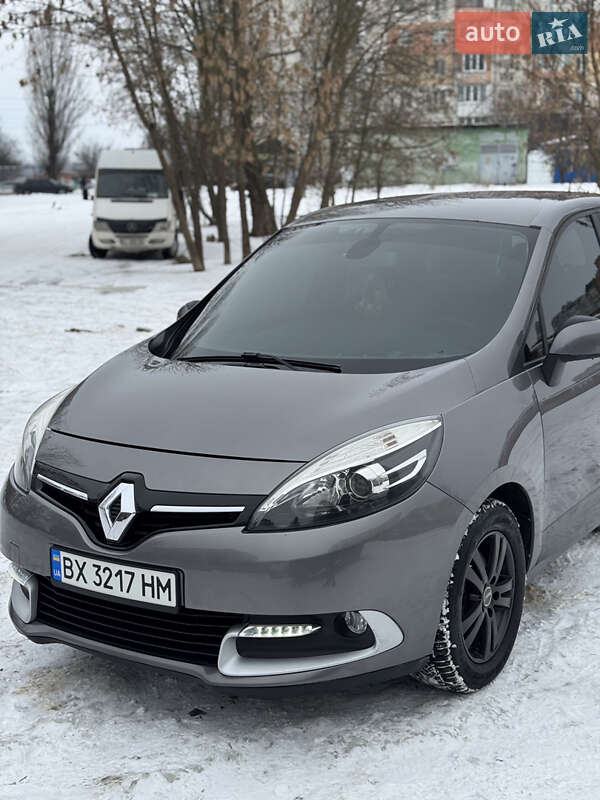 Минивэн Renault Scenic 2014 в Белогорье фото 4 Минивэн Renault Scenic 2014 в Белогорье