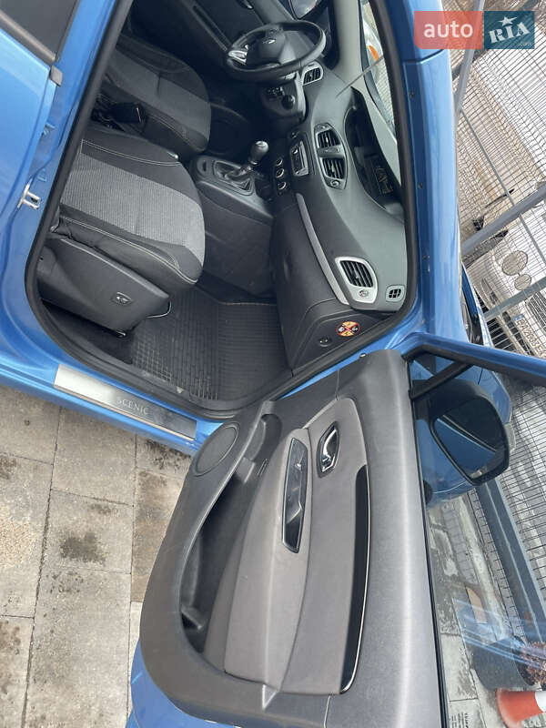 Минивэн Renault Scenic 2013 в Кропивницком