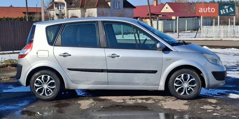 Минивэн Renault Scenic 2005 в Дубно