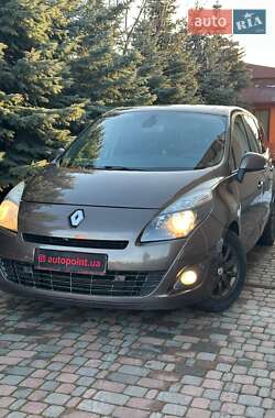 Минивэн Renault Scenic 2011 в Белогородке