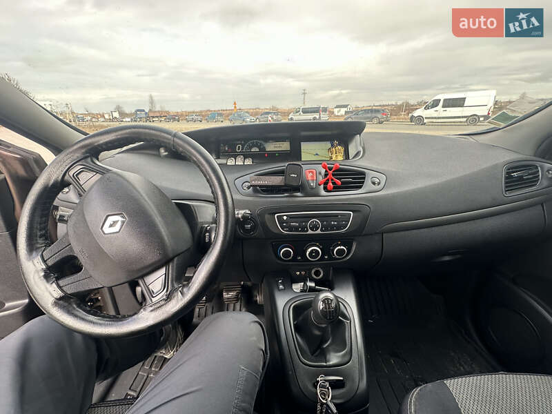 Минивэн Renault Scenic 2010 в Львове