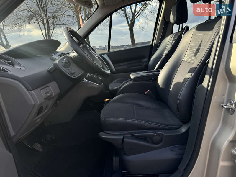 Минивэн Renault Scenic 2007 в Владимире