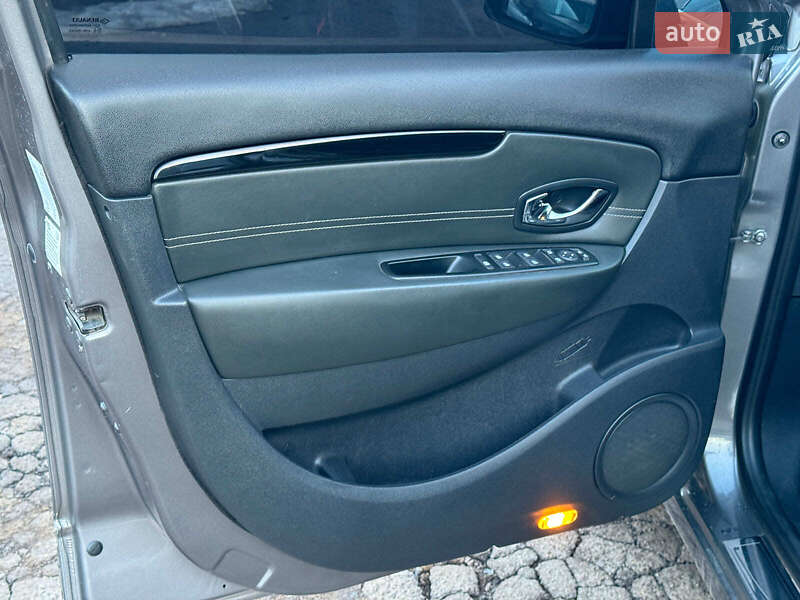 Минивэн Renault Scenic 2014 в Виннице