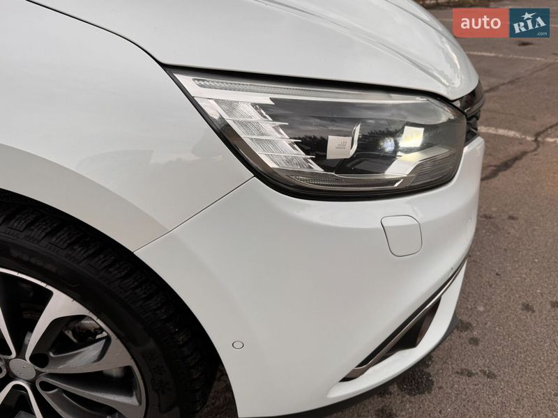 Минивэн Renault Scenic 2017 в Киеве