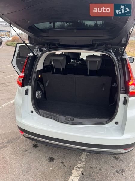 Минивэн Renault Scenic 2017 в Киеве