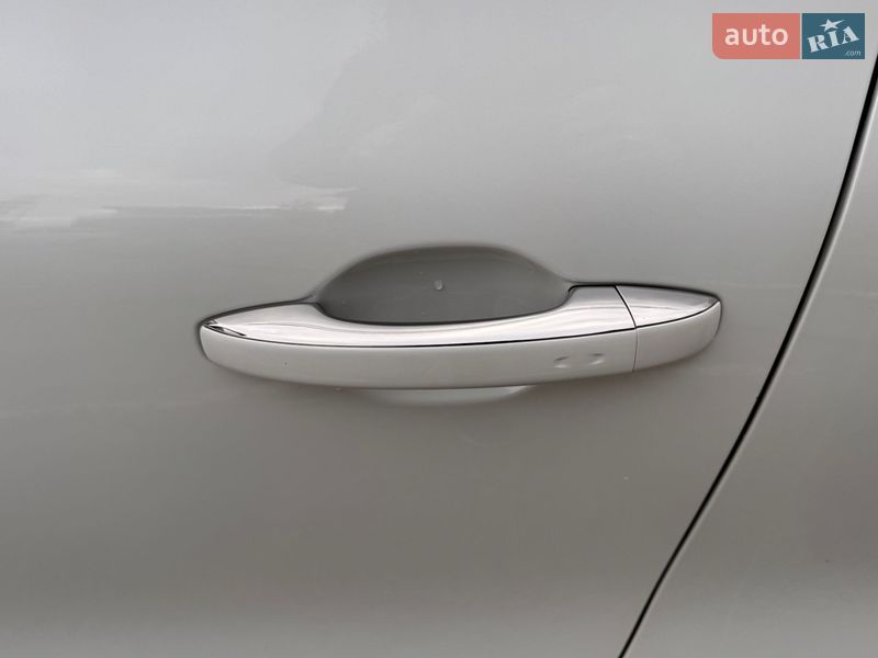 Минивэн Renault Scenic 2017 в Киеве