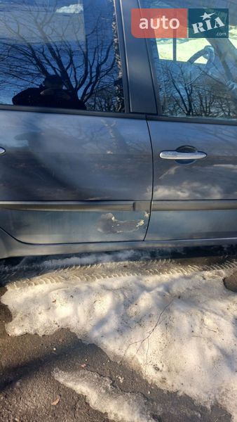 Мінівен Renault Scenic 2006 в Рівному