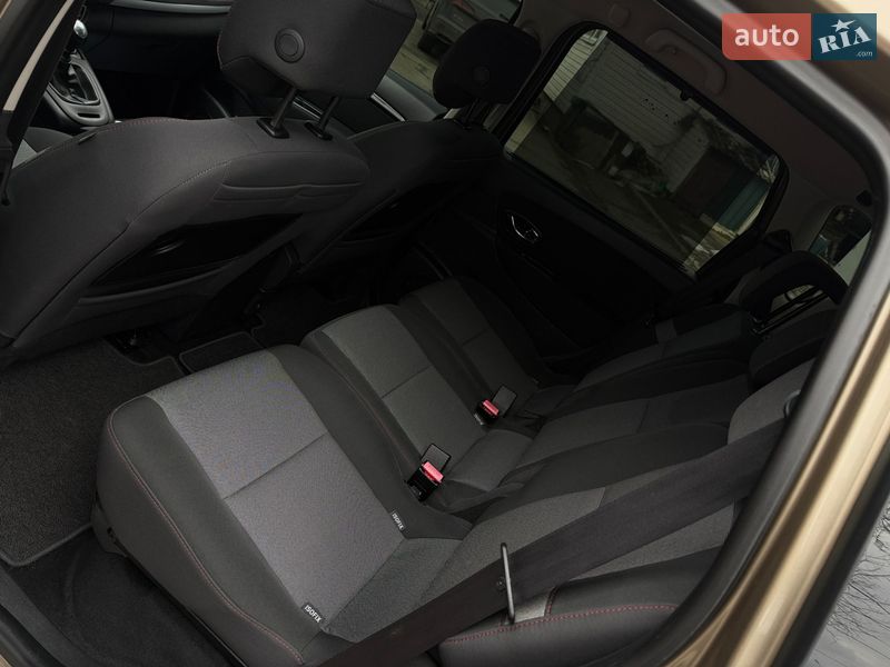 Минивэн Renault Scenic 2014 в Полтаве