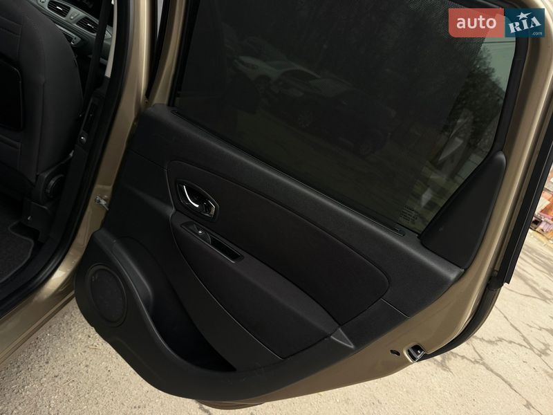 Минивэн Renault Scenic 2014 в Полтаве