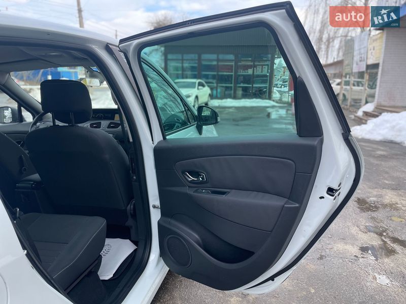 Мінівен Renault Scenic 2014 в Сумах