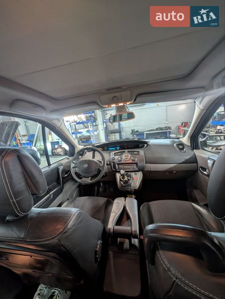 Минивэн Renault Scenic 2005 в Луцке