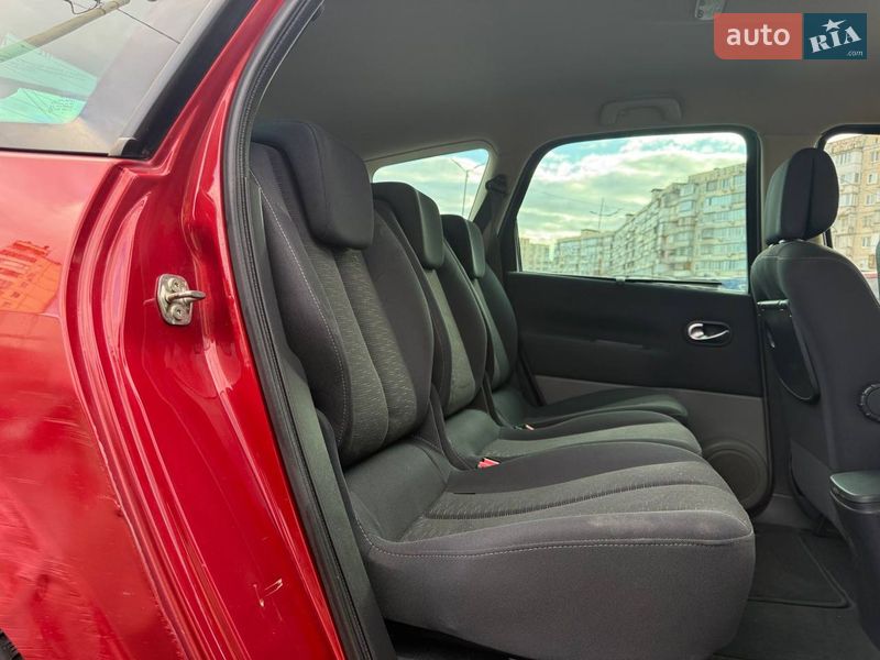 Минивэн Renault Scenic 2006 в Киеве