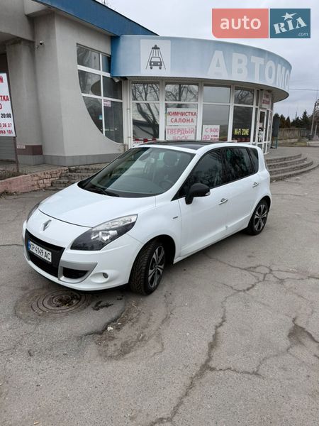 Минивэн Renault Scenic 2012 в Запорожье