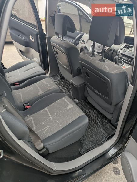 Минивэн Renault Scenic 2004 в Полтаве