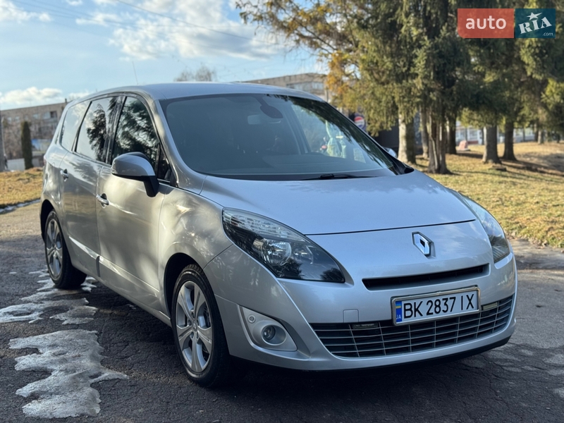 Минивэн Renault Scenic 2010 в Ровно