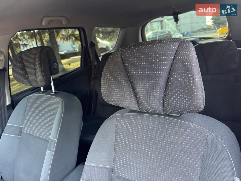 Минивэн Renault Scenic 2010 в Ровно