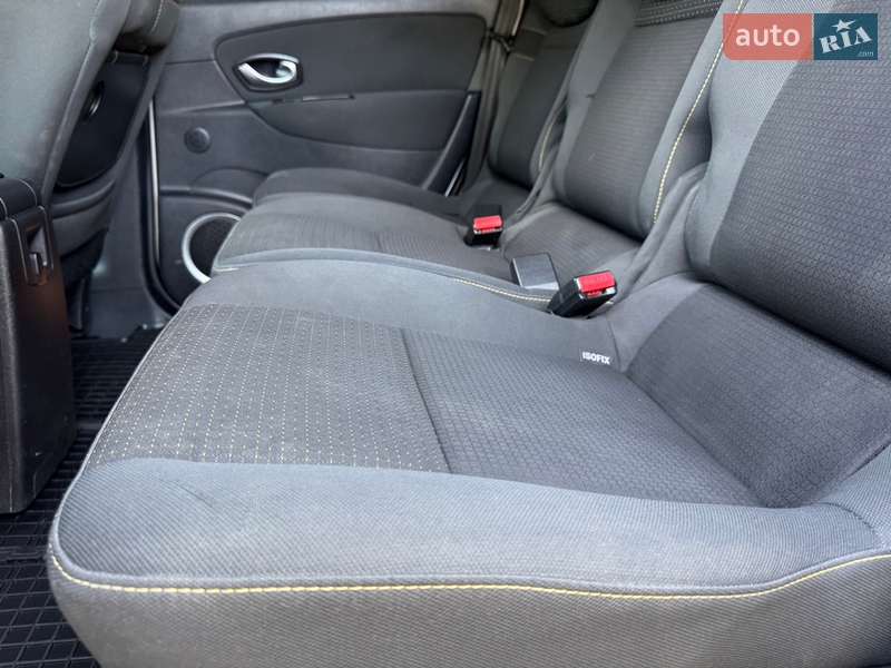 Минивэн Renault Scenic 2010 в Ровно