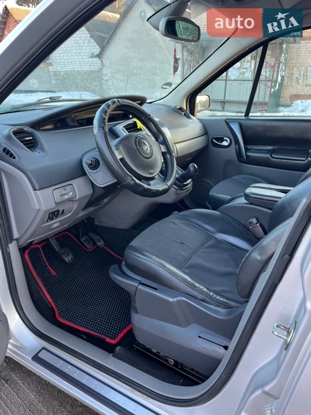 Минивэн Renault Scenic 2006 в Житомире