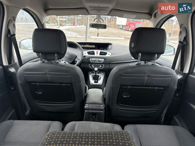 Мінівен Renault Scenic 2009 в Києві