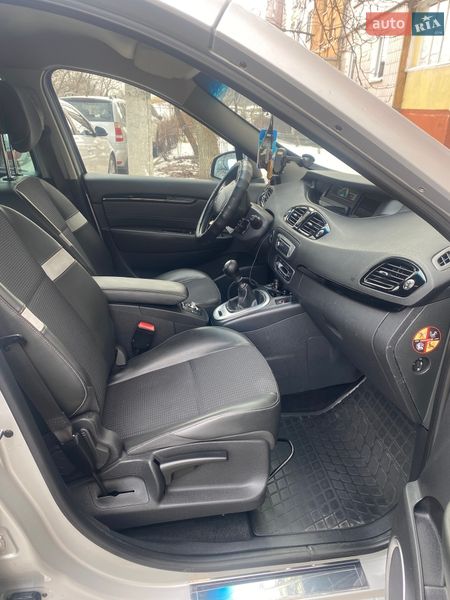 Минивэн Renault Scenic 2012 в Киеве фото 5 Минивэн Renault Scenic 2012 в Киеве