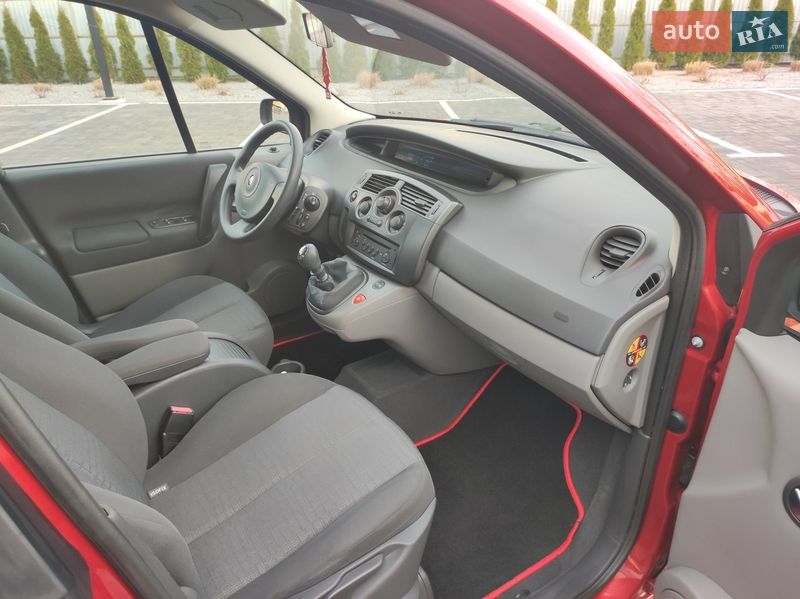 Минивэн Renault Scenic 2006 в Луцке