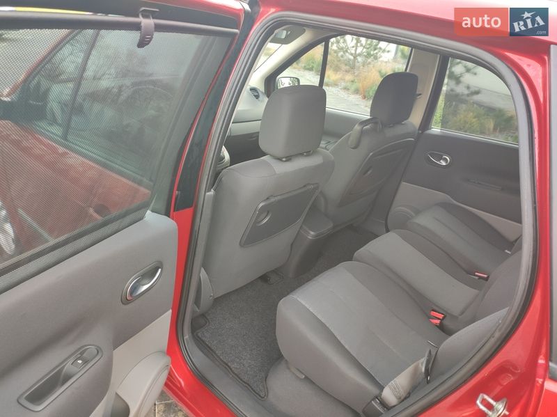Минивэн Renault Scenic 2006 в Луцке