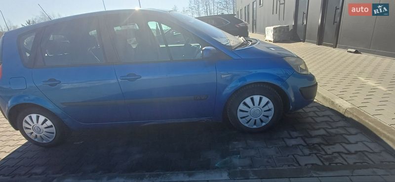 Минивэн Renault Scenic 2005 в Озерном