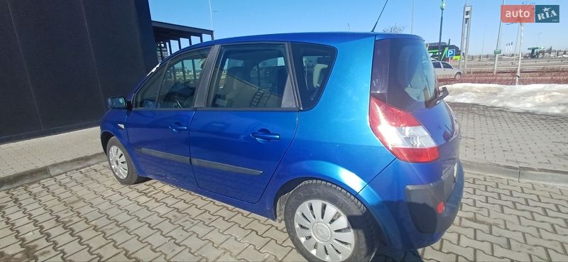 Минивэн Renault Scenic 2005 в Озерном