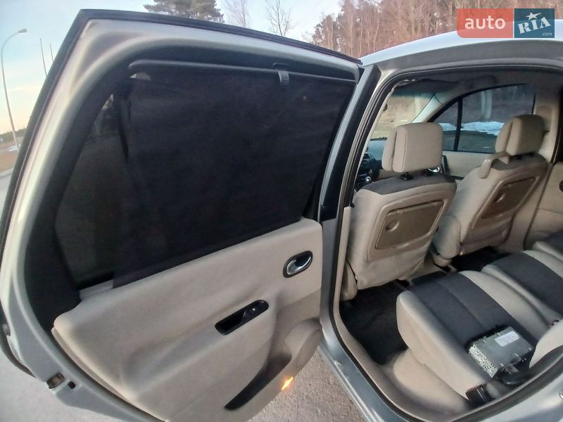 Минивэн Renault Scenic 2004 в Ковеле