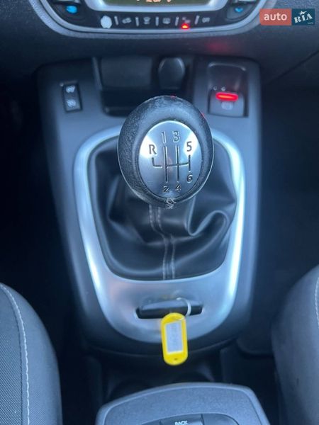 Минивэн Renault Scenic 2015 в Бердичеве