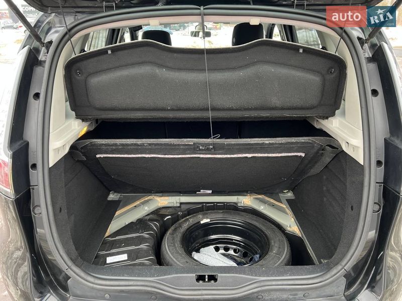 Минивэн Renault Scenic 2014 в Бердичеве