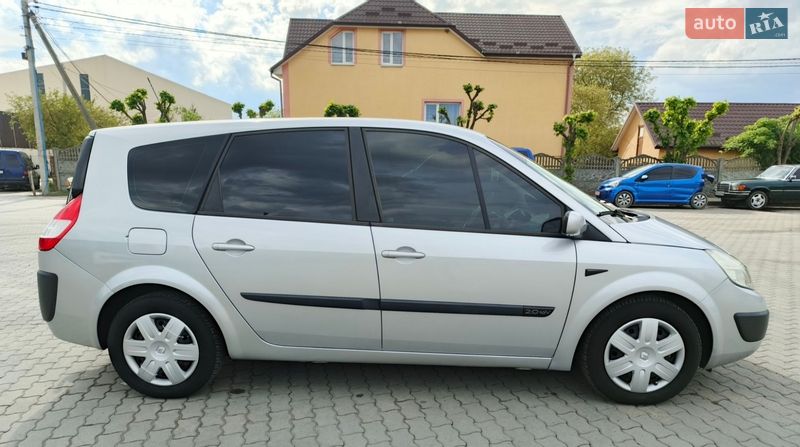 Минивэн Renault Scenic 2005 в Городке