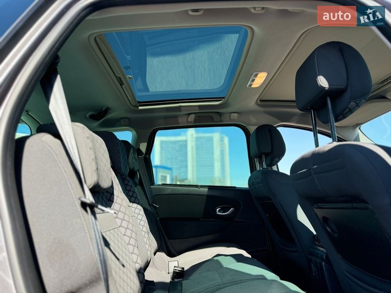 Мінівен Renault Scenic 2010 в Києві