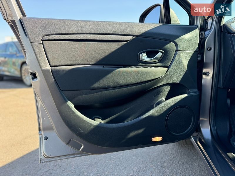 Мінівен Renault Scenic 2010 в Києві