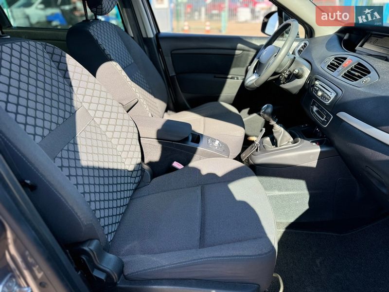 Мінівен Renault Scenic 2010 в Києві