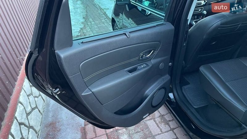 Минивэн Renault Scenic 2013 в Киеве