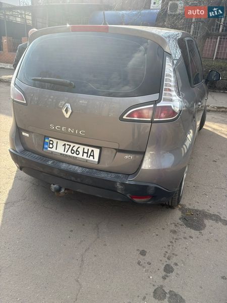 Минивэн Renault Scenic 2013 в Карловке