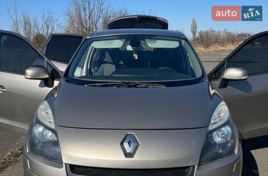 Мінівен Renault Scenic 2011 в Брусилові