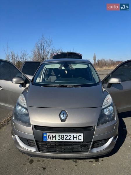 Renault Scenic 2011