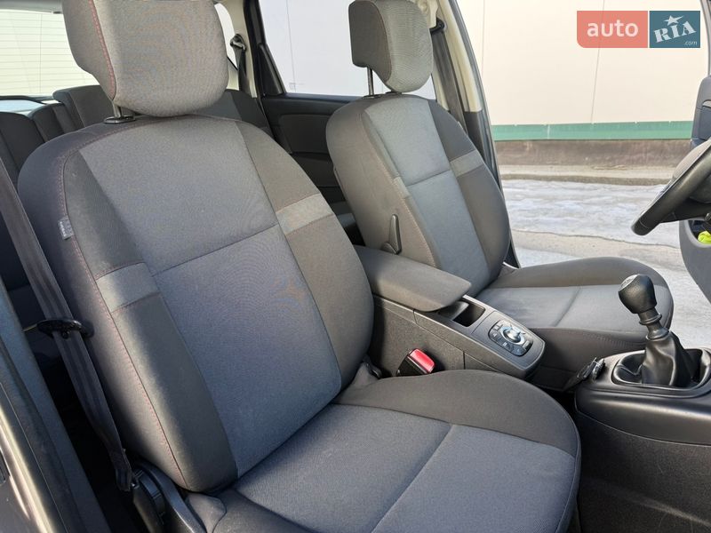 Минивэн Renault Scenic 2013 в Виннице