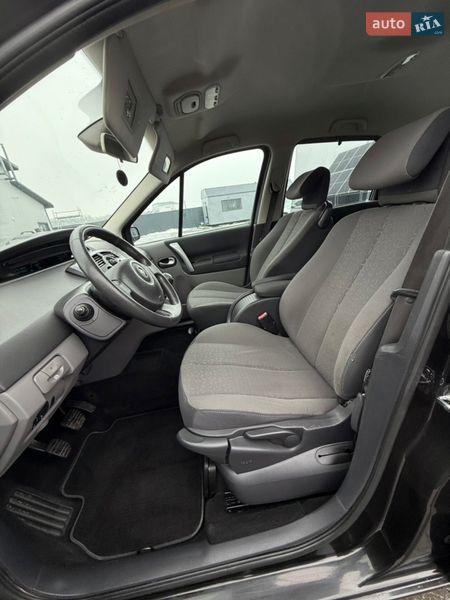 Минивэн Renault Scenic 2009 в Владимире