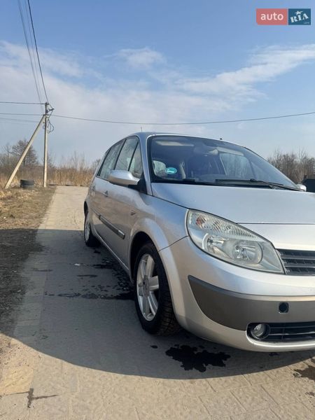 Минивэн Renault Scenic 2005 в Ратным