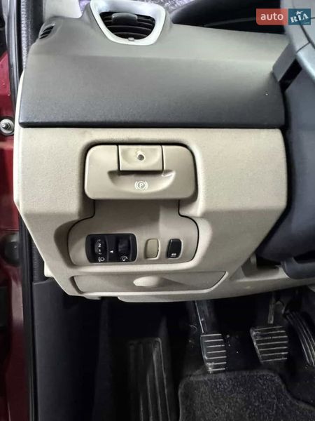 Минивэн Renault Scenic 2008 в Ровно