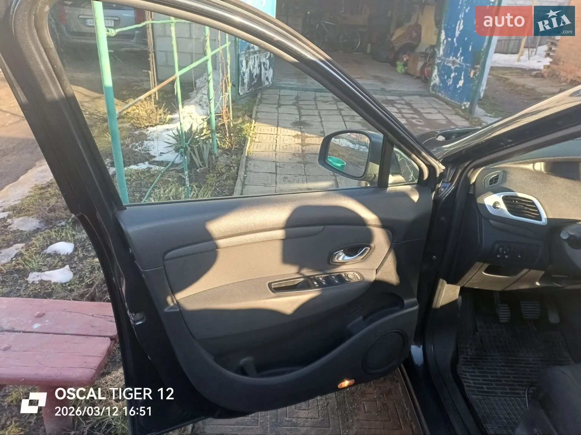 2010 Renault Scenic - мініатюра 13
