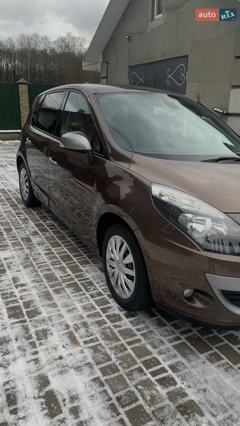 Минивэн Renault Scenic 2010 в Луцке