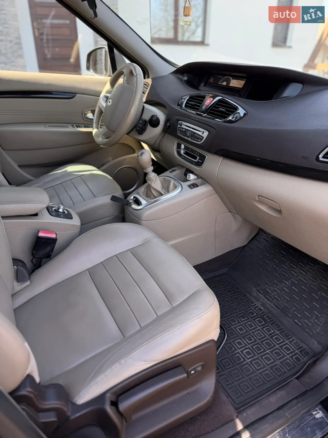 2011 Renault Scenic - мініатюра 9